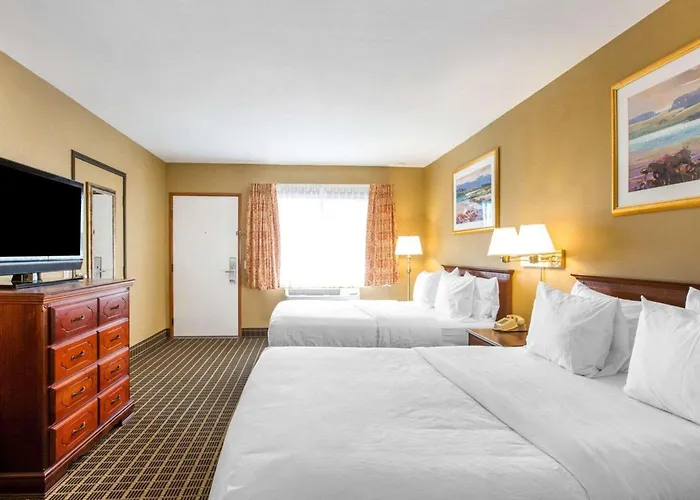 Quality Inn & Suites Westminster Seal Beach