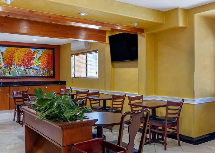 Quality Inn & Suites Westminster Seal Beach