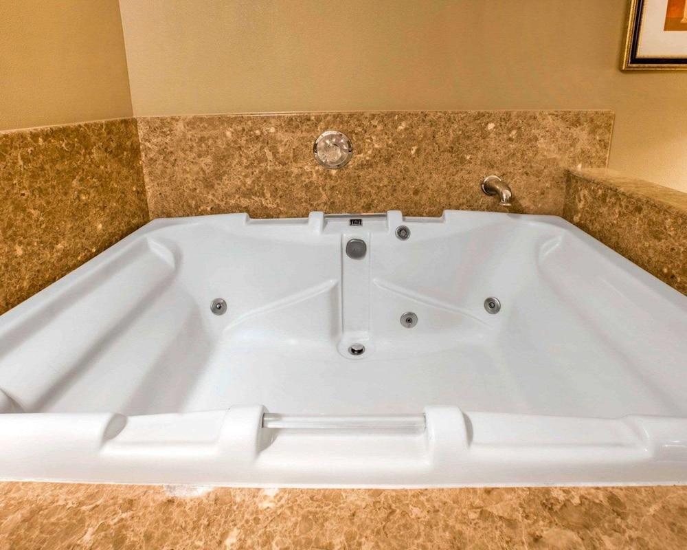 Hotel Quality & Seal 2*