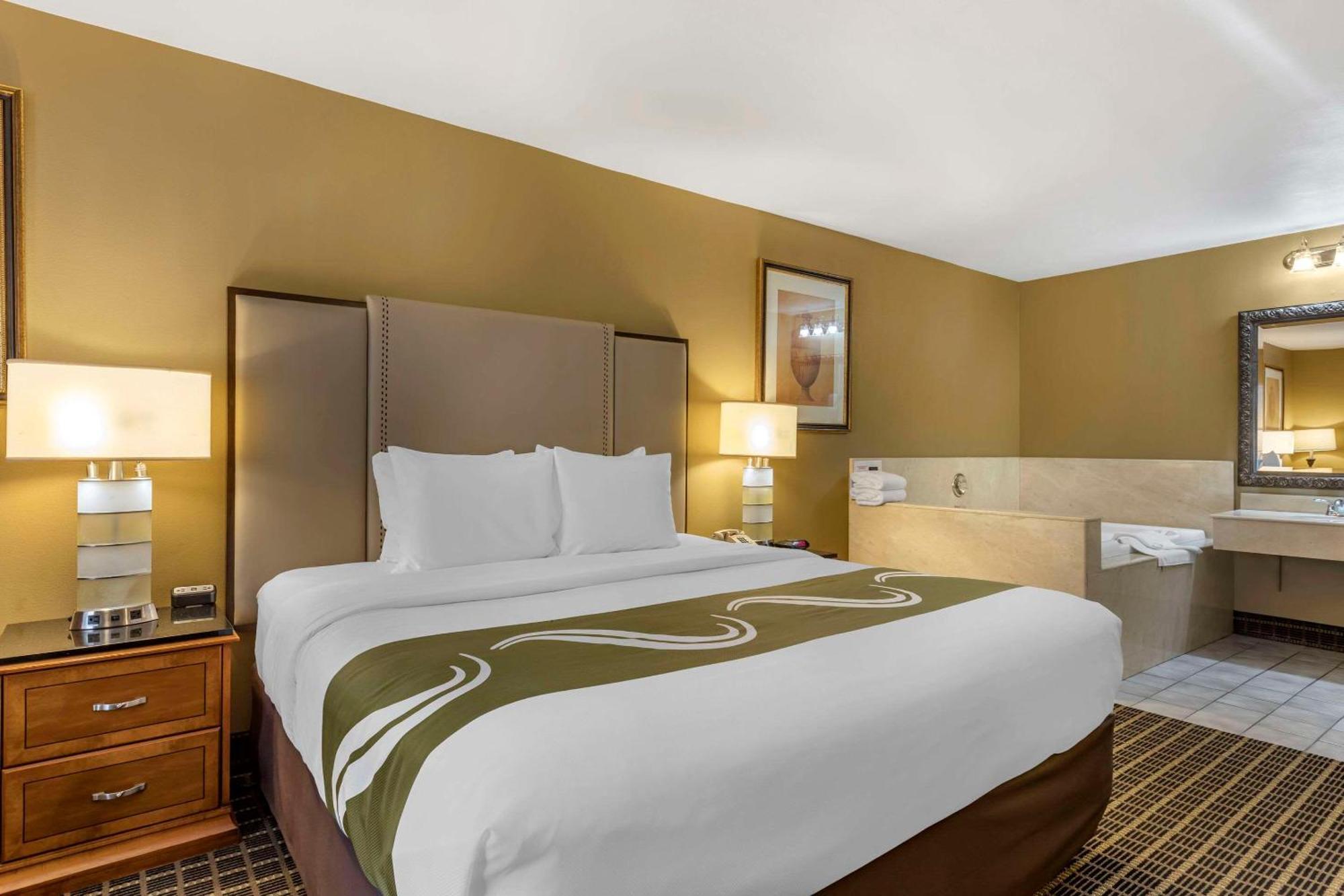 Hotel Quality & Seal